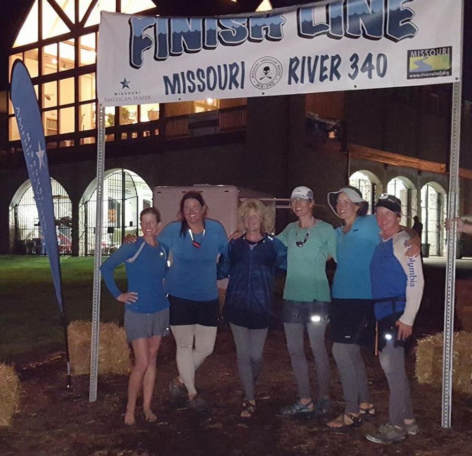 Allwomen team paddles 340 miles in 38 hours to win Missouri River race