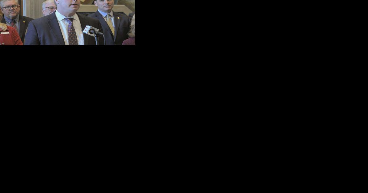 Missouri House speaker draws scrutiny over Capitol meetings - Vimarsana News