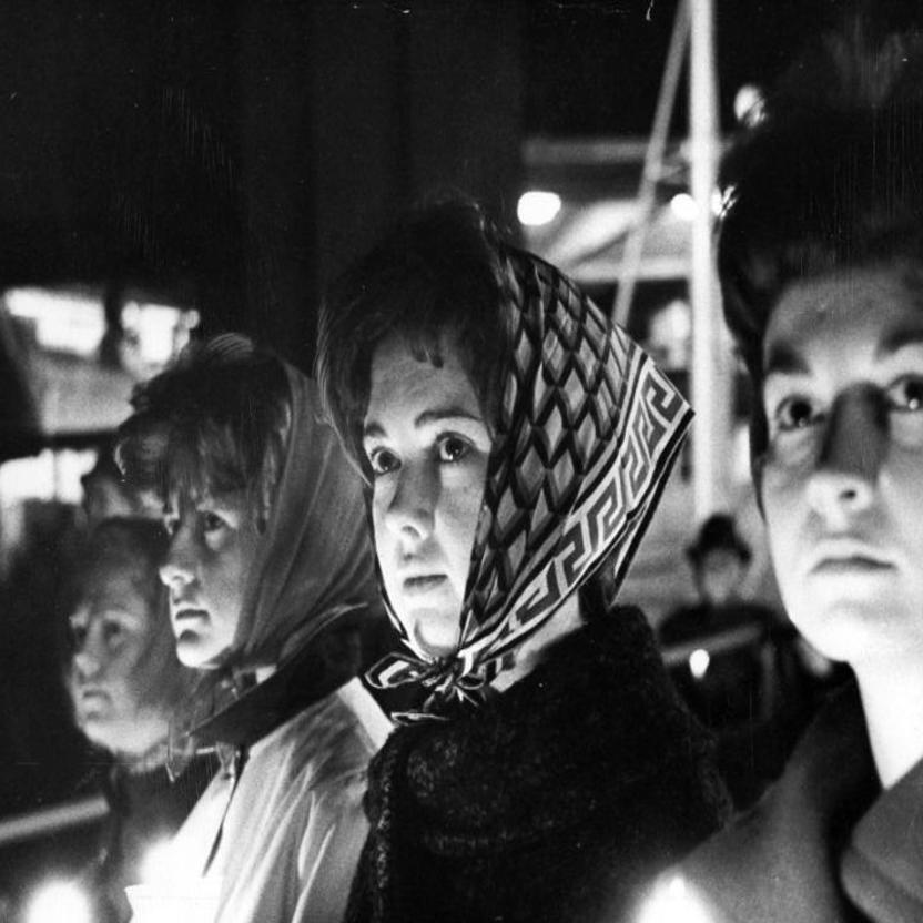 St Louis Cries In The Rain After News Of Kennedy Assassination Metro Stltoday Com