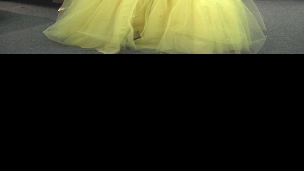 donating prom gowns