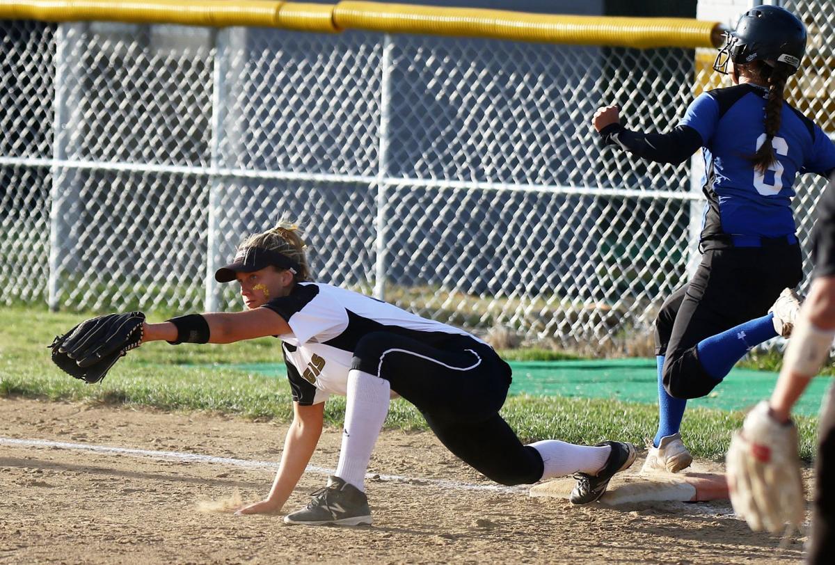 Oakville puts together another big inning to knock out Northwest Cedar Hill Softball Fall