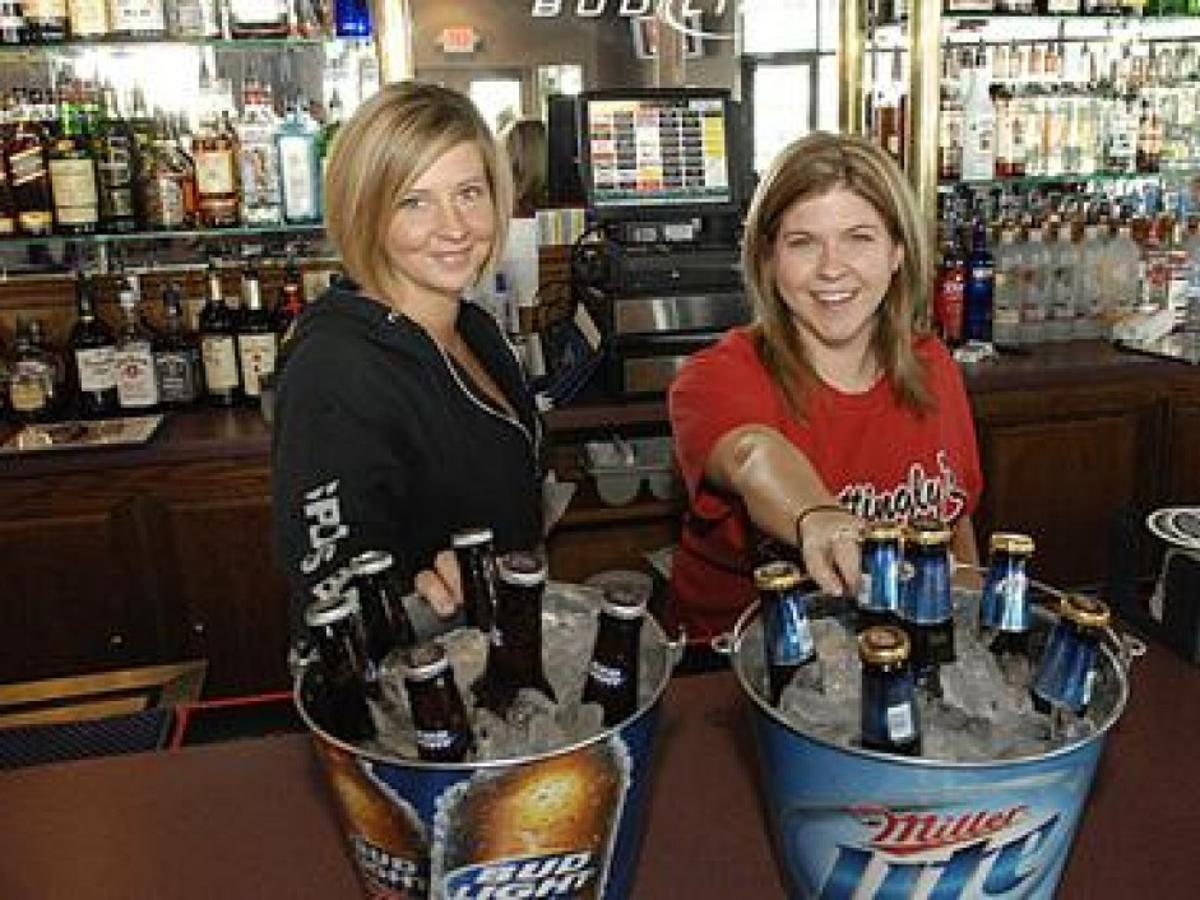 Mattingly S Sports Bar Follows Customers To St Charles Local St Charles Life News Stltoday Com