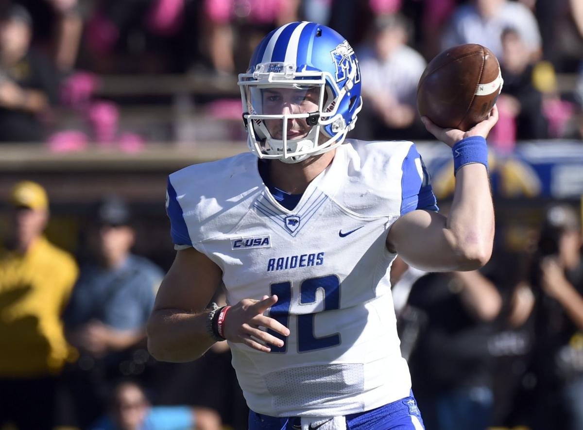 December 29, pm EST December 15, am EST Get the college football bowl schedule, picks, predictions and a reason to watch all 41 bowl games + the national championship game.
