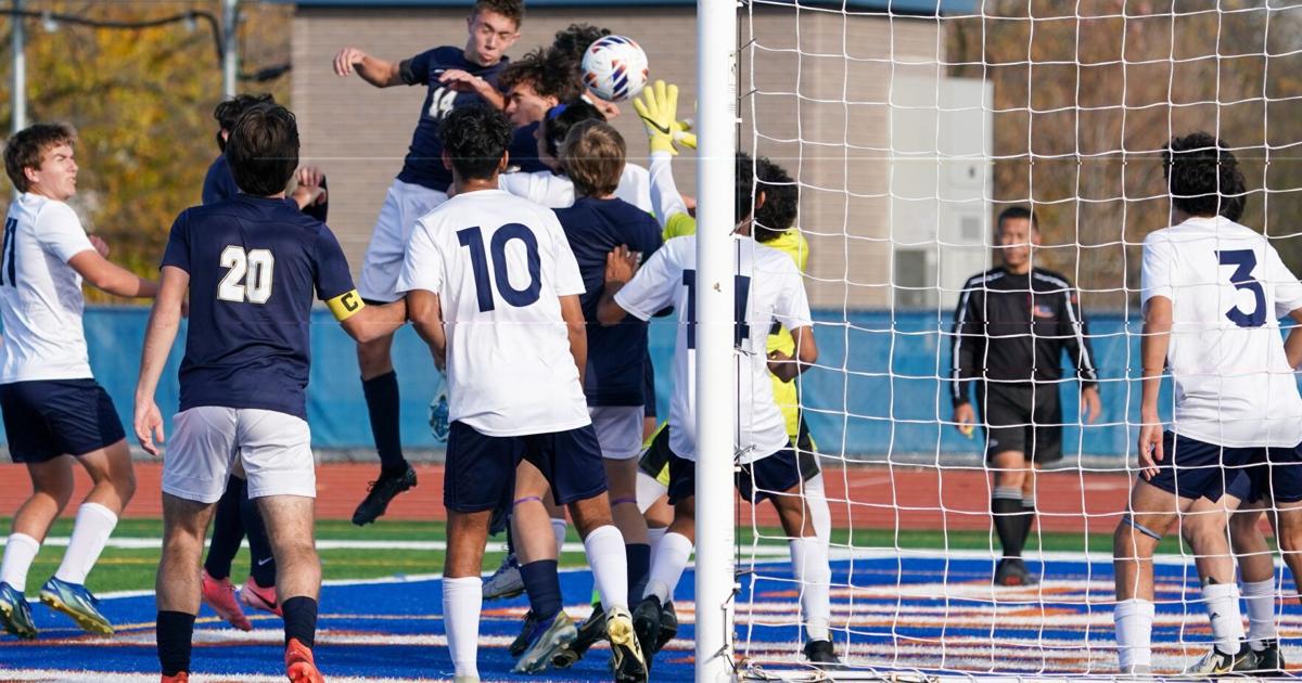 Class 2A boys soccer state semifinal Althoff 1, Lemont 0