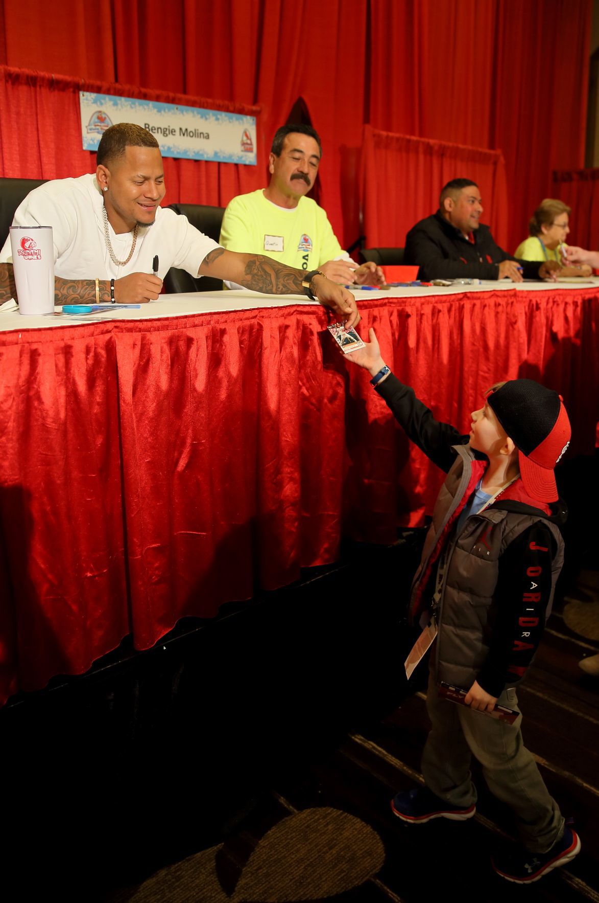 Fans throng Cardinals Winter Warm-Up in search of the 'full Yadi