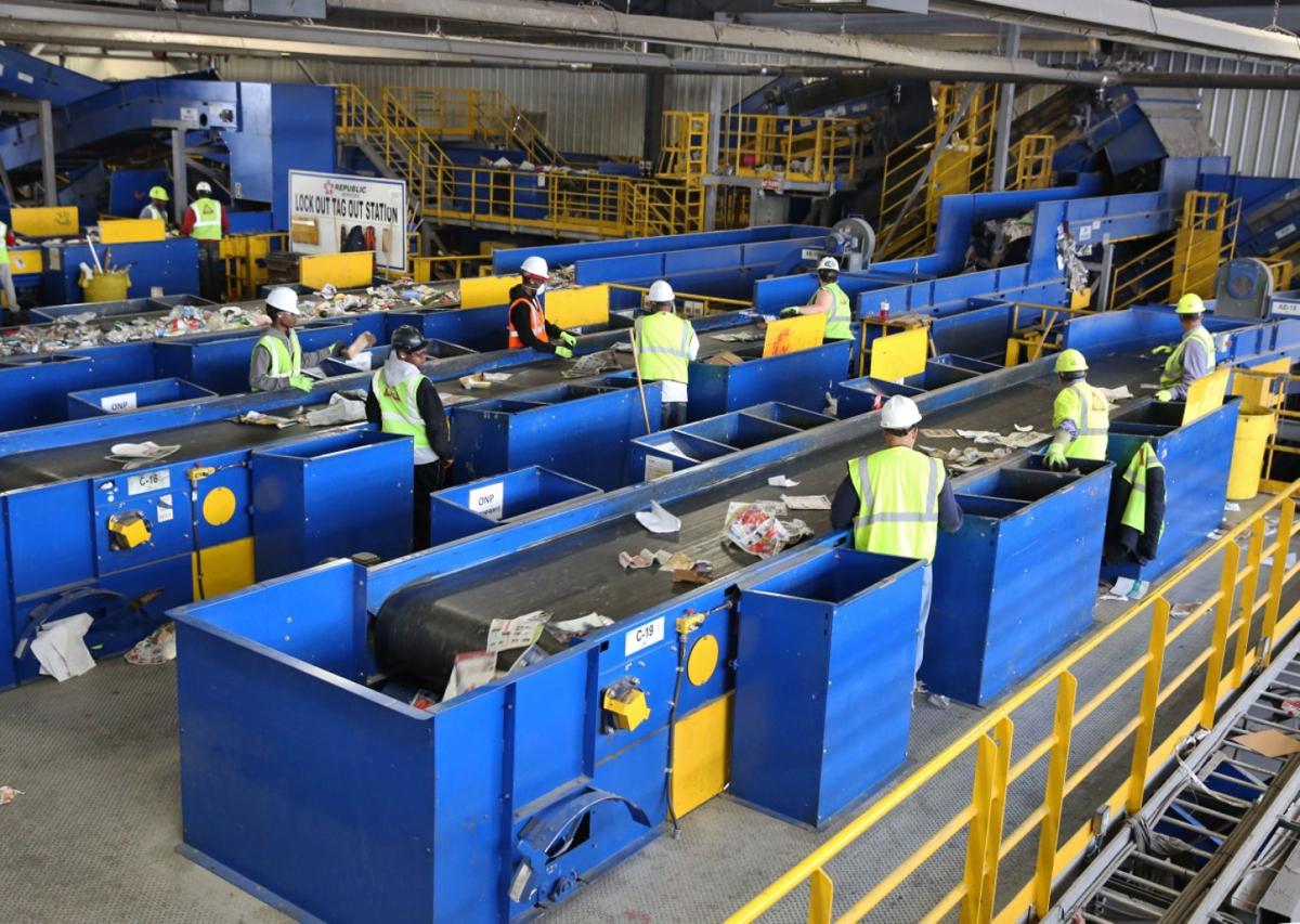 Recycling plant sorts through St. Louis castoffs Metro