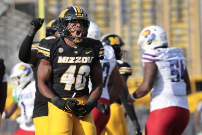 Missouri wins Border War! Beats Kansas 42-31