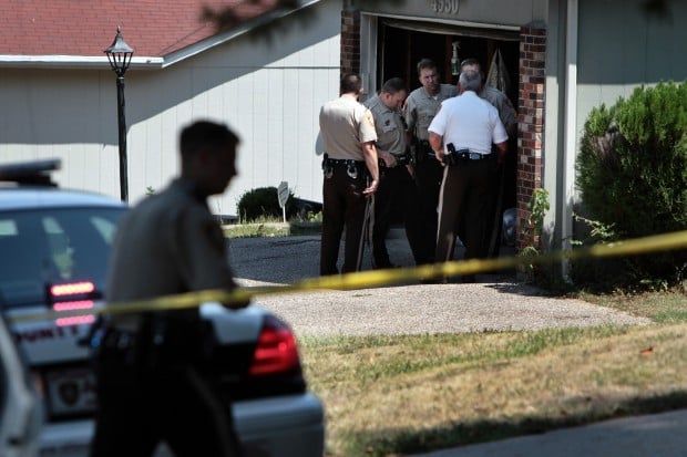 One dead, one wounded after shooting in north St. Louis County