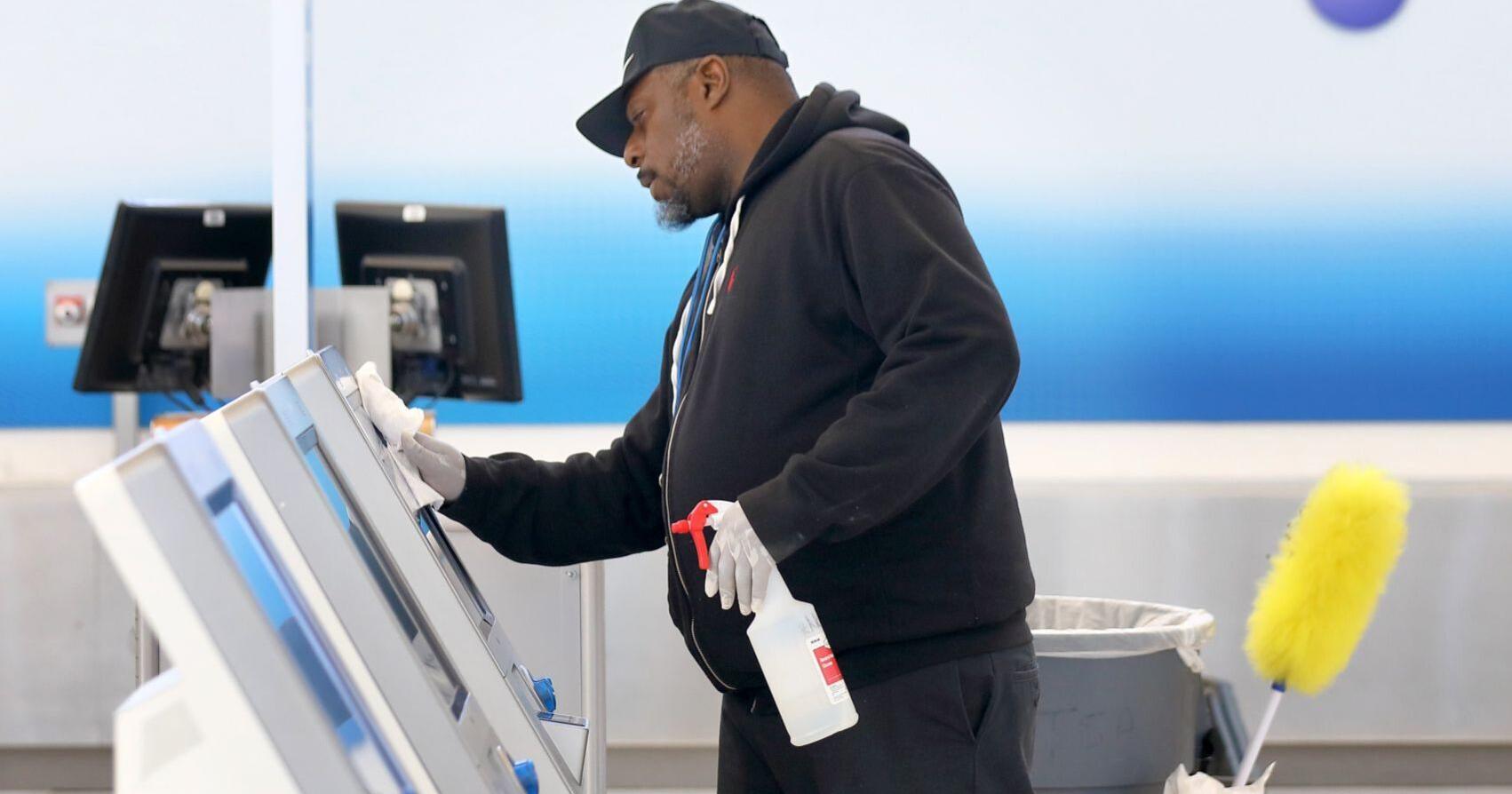 St. Louis Lambert airport cleaning service quits - Vimarsana News