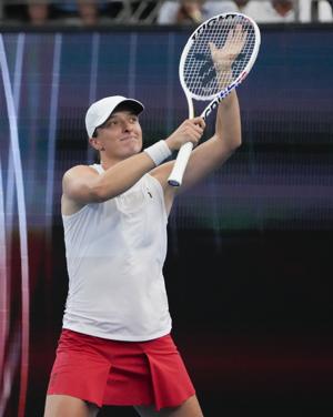 Swiatek could face 2 past champs early at Australian Open