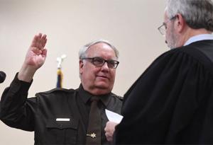 Warren Buffett's son becomes Illinois county sheriff