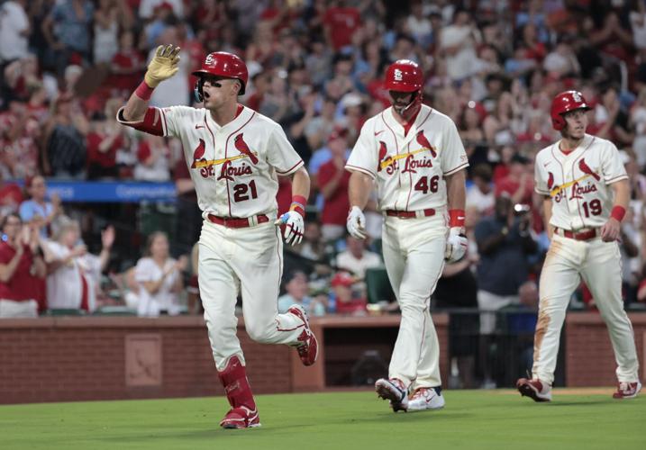 Cardinals' offense scores 11 in first three innings to dash the