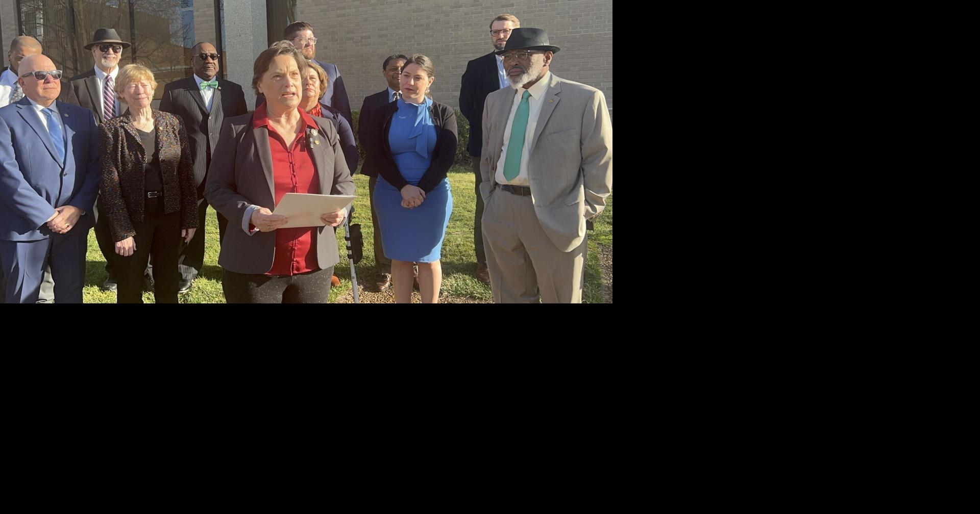 Kirkwood Democrat blasts ‘book banning’ in kickoff for secretary of state campaign