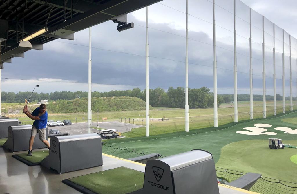 Photos Swing Away At Topgolf Golf Stltoday Com