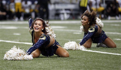 September 27, 2015: The Dallas Cowboys Cheerleaders perform during an NFL  football game between the Atlanta