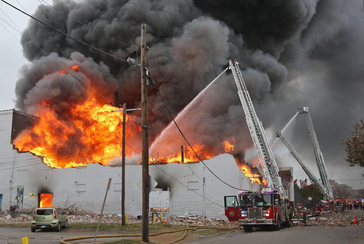 Five-alarm fire destroys St. Louis warehouse
