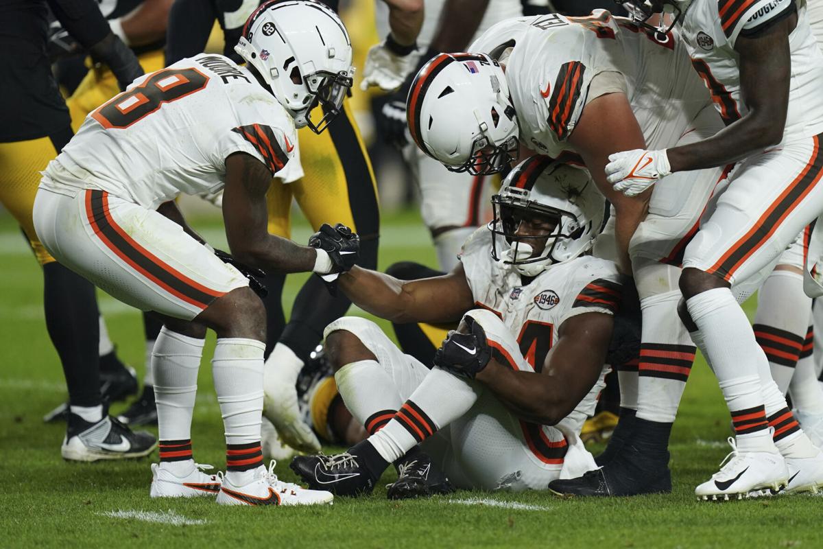 Cleveland Browns Depth Chart: Take a look at how the Browns are aligning on  offense 