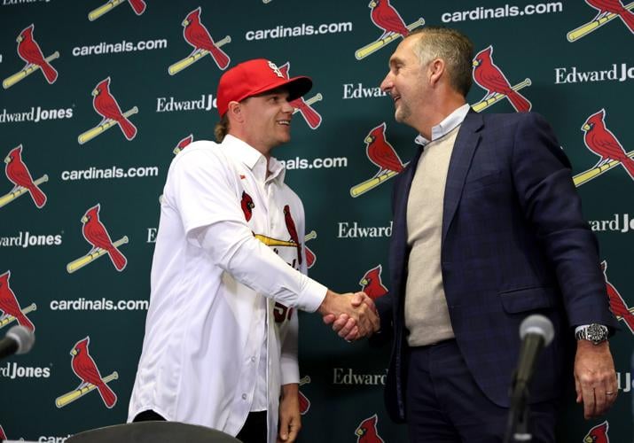 Cardinals bring back the blue jerseys, with a 'St. Louis' twist