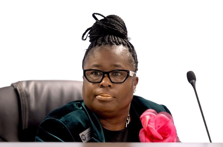 �����Ӱ�ԭ�� Public Schools Superintendent Millicent Borishade