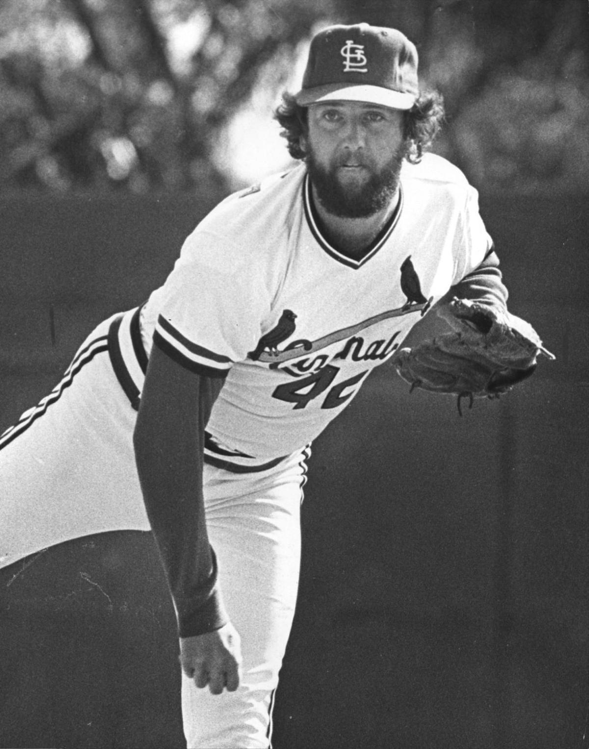 Atlanta Braves Photo (1980) - Rick Camp wearing the Atlanta Braves