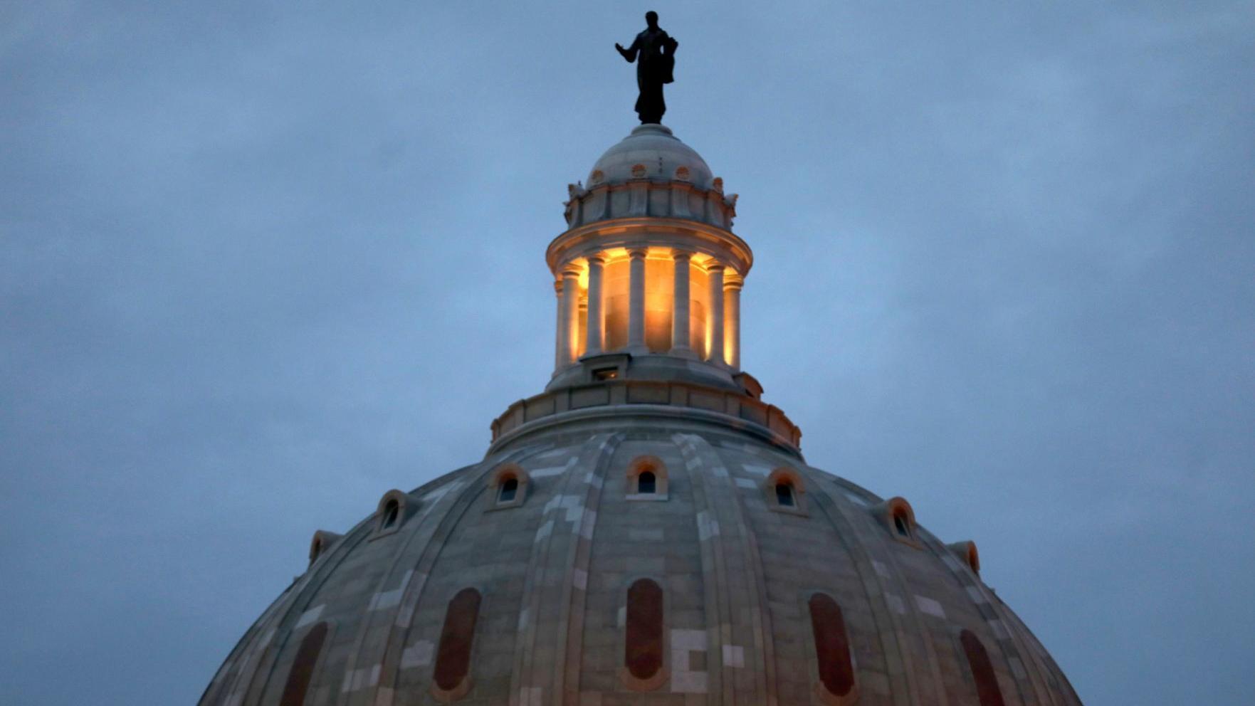 With exterior renovation complete, Missouri Capitol to provide backdrop for inaugural