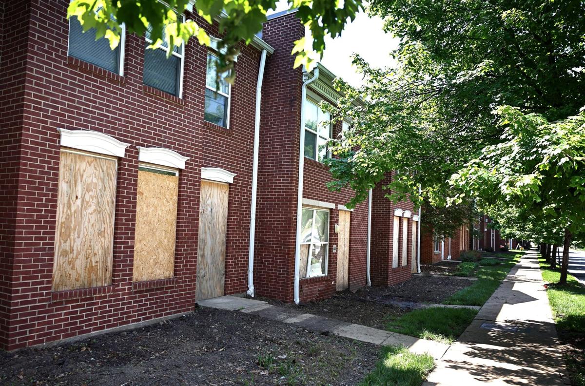 St. Louis public housing units sit vacant despite great need