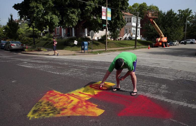 One man's attempt to throw off the protesters