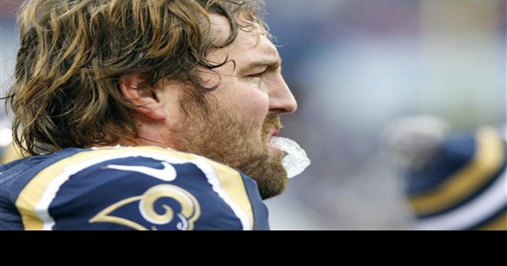 Rams guard Dahl will miss time with knee injury
