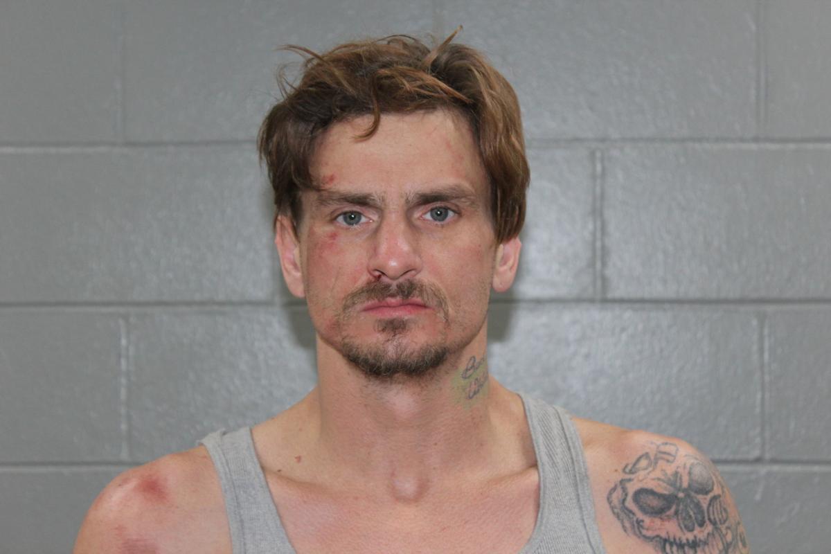 Warren County man arrested for assaulting and disarming deputy, sheriff