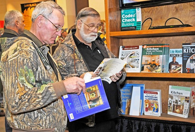 PHOTOS: Collinsville Woodworking Show | Life News from your Illinois