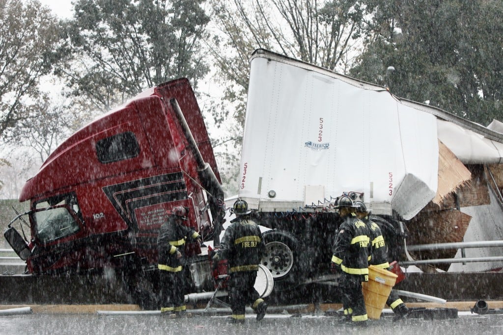 Tractor-trailer Jackknifes On I-70 Off-ramp In St. Louis