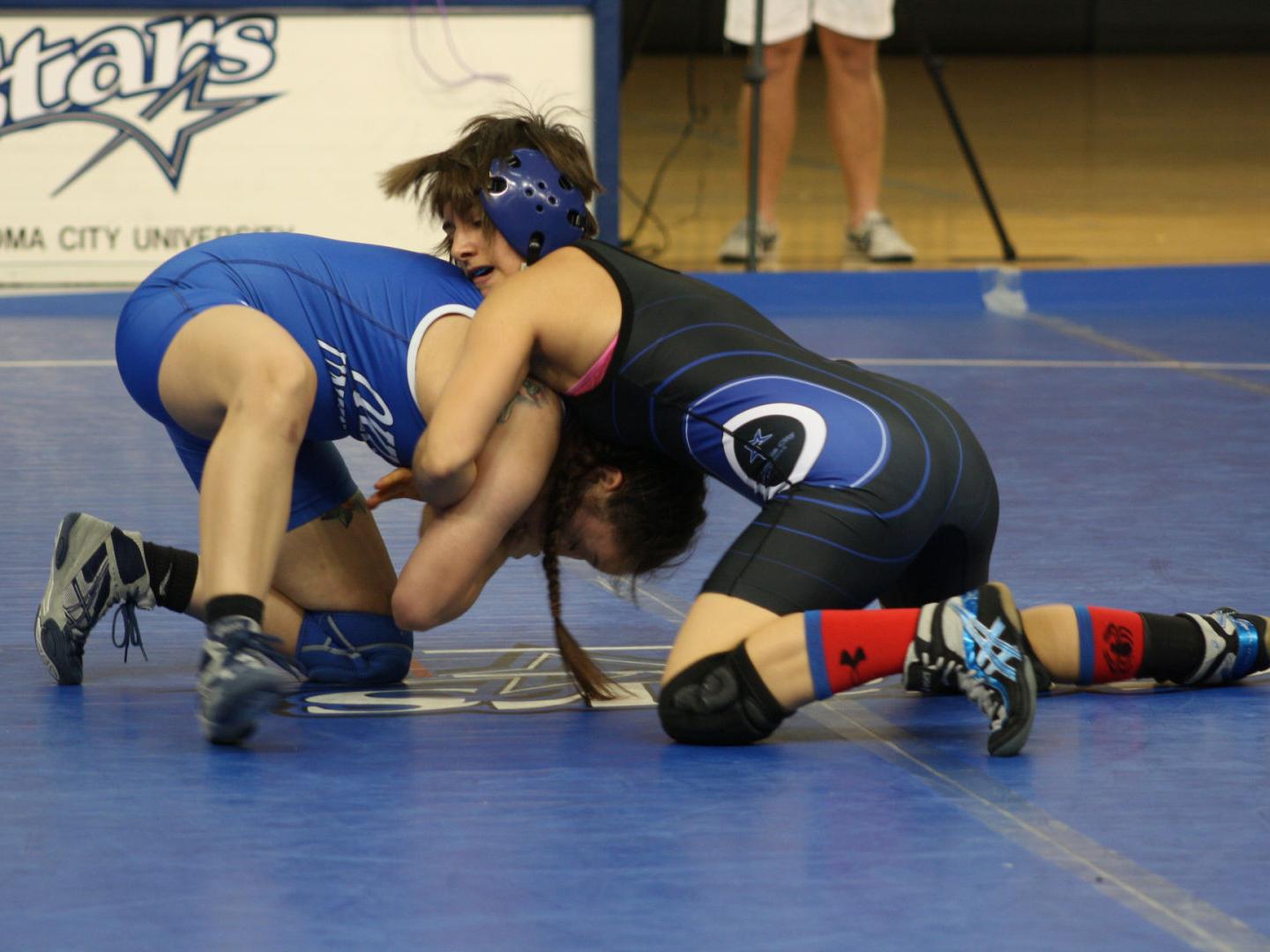 Sedalia Athlete Brings 114 0 Record Into Women S College Wrestling Finals Sports Stltoday Com