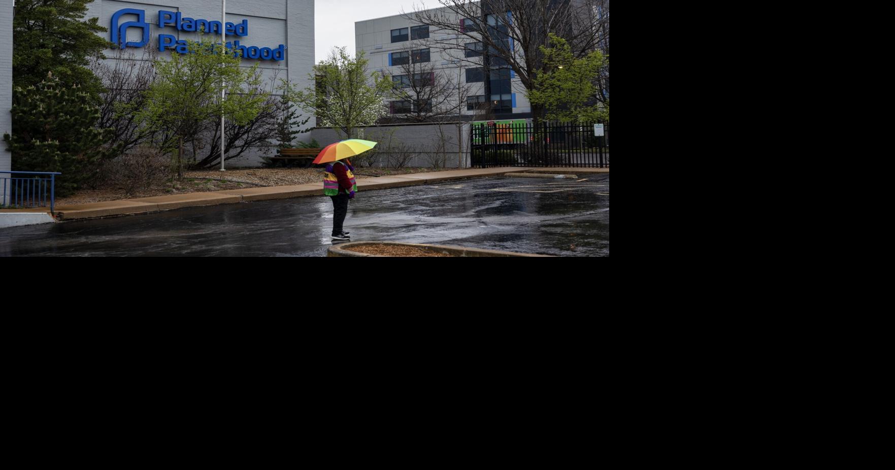 Missouri legalized abortion, but most residents can't get appointments and go elsewhere