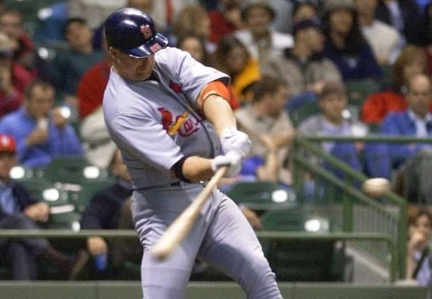 Cardinals: Mark McGwire's 70th home run ball once sold for $3 million