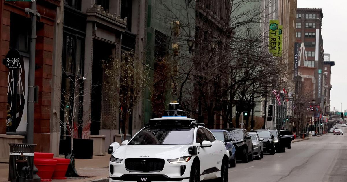 Self-driving taxis get green light in Missouri House