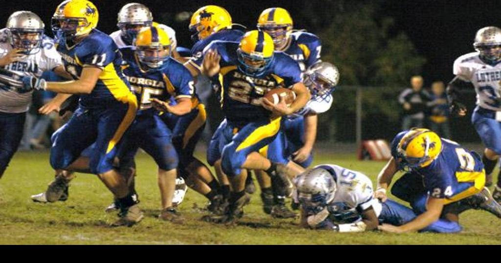 NEW Football wins 14th district title in 20 years