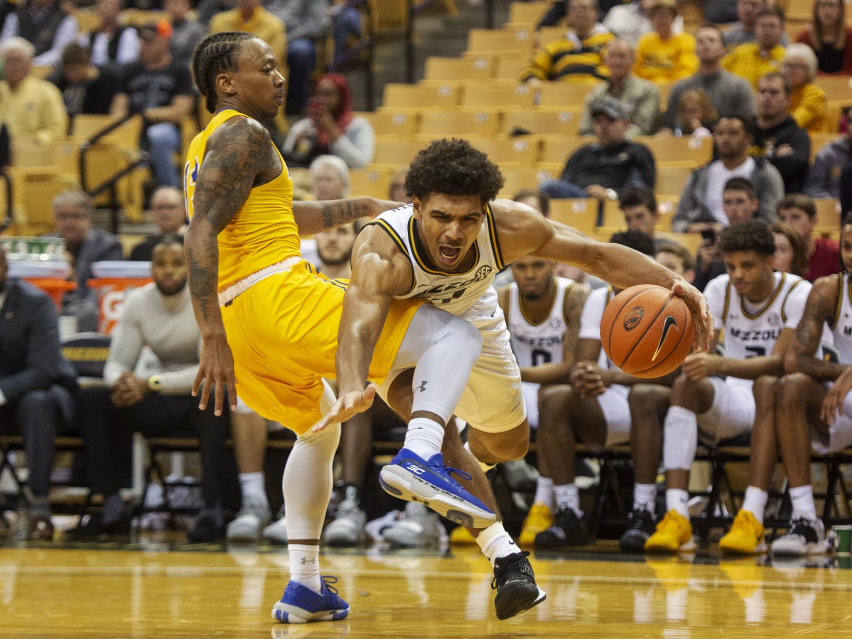 Mark Smith S Shooting Carries Mizzou In Otherwise Ugly Victory Mizzou Sports News Stltoday Com