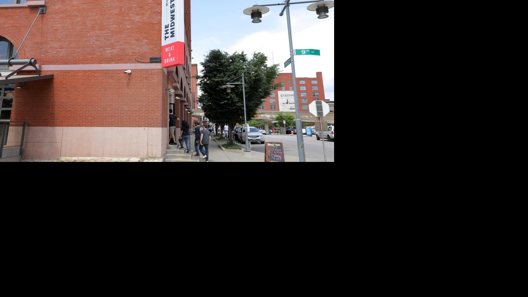 The Midwestern Cleveland Heath And Lona S Lil Eats Announce Reopening Plans Off The Menu Stltoday Com