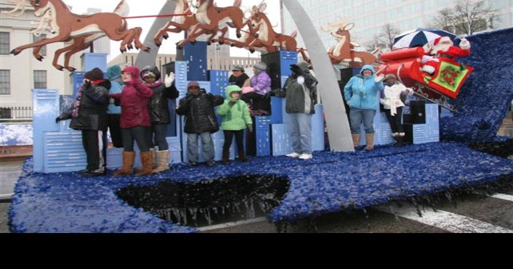 Parade float, St. Louis Thanksgiving Day parade