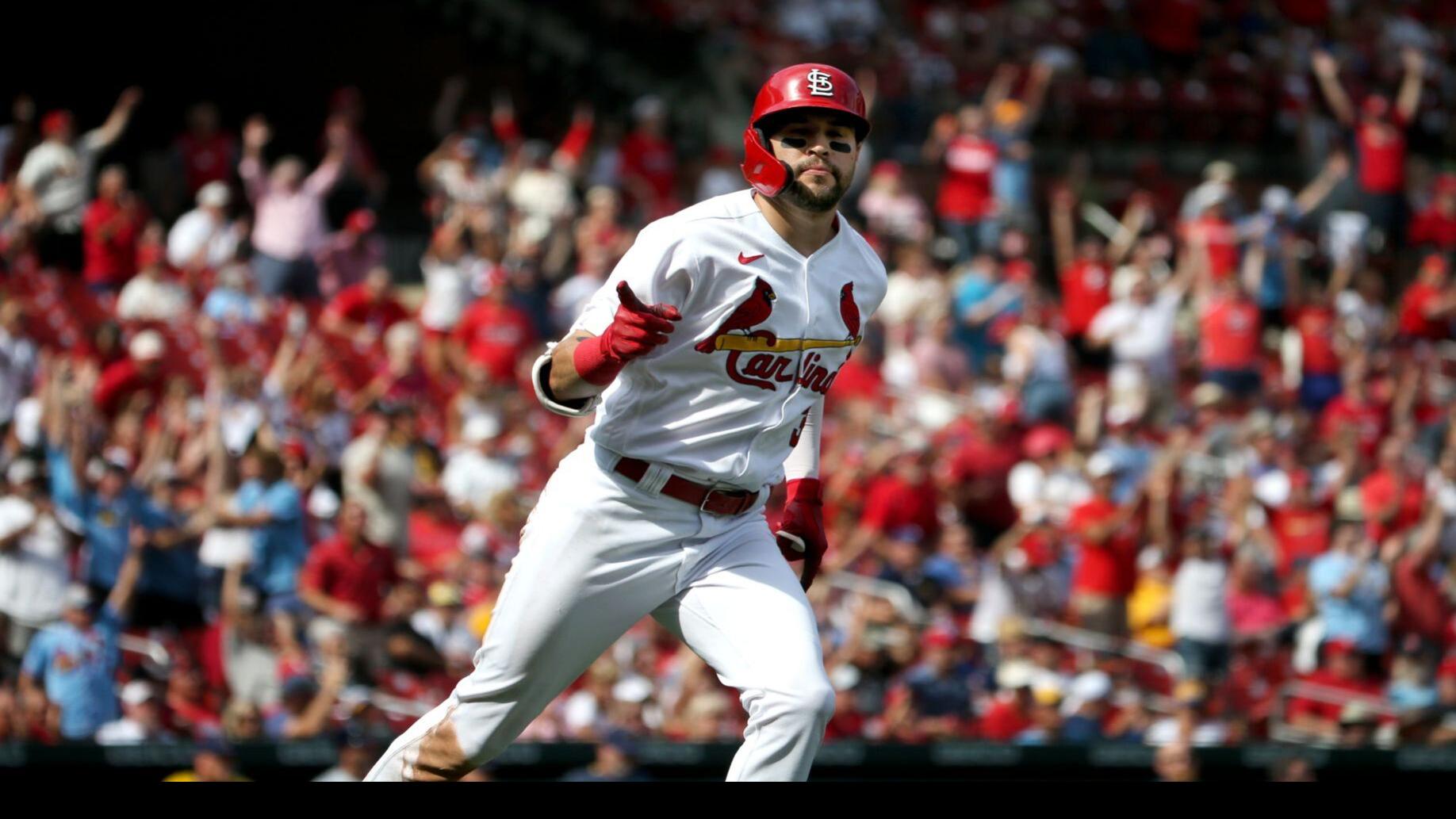 Rookie's sensation: Carlson launches two homers, steals two hits to carry Cardinals to 4-3 win vs. Milwaukee