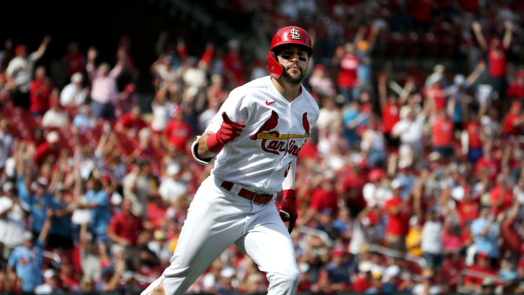 Rookie's sensation: Carlson launches two homers, steals two hits to carry Cardinals to 4-3 win vs. Milwaukee