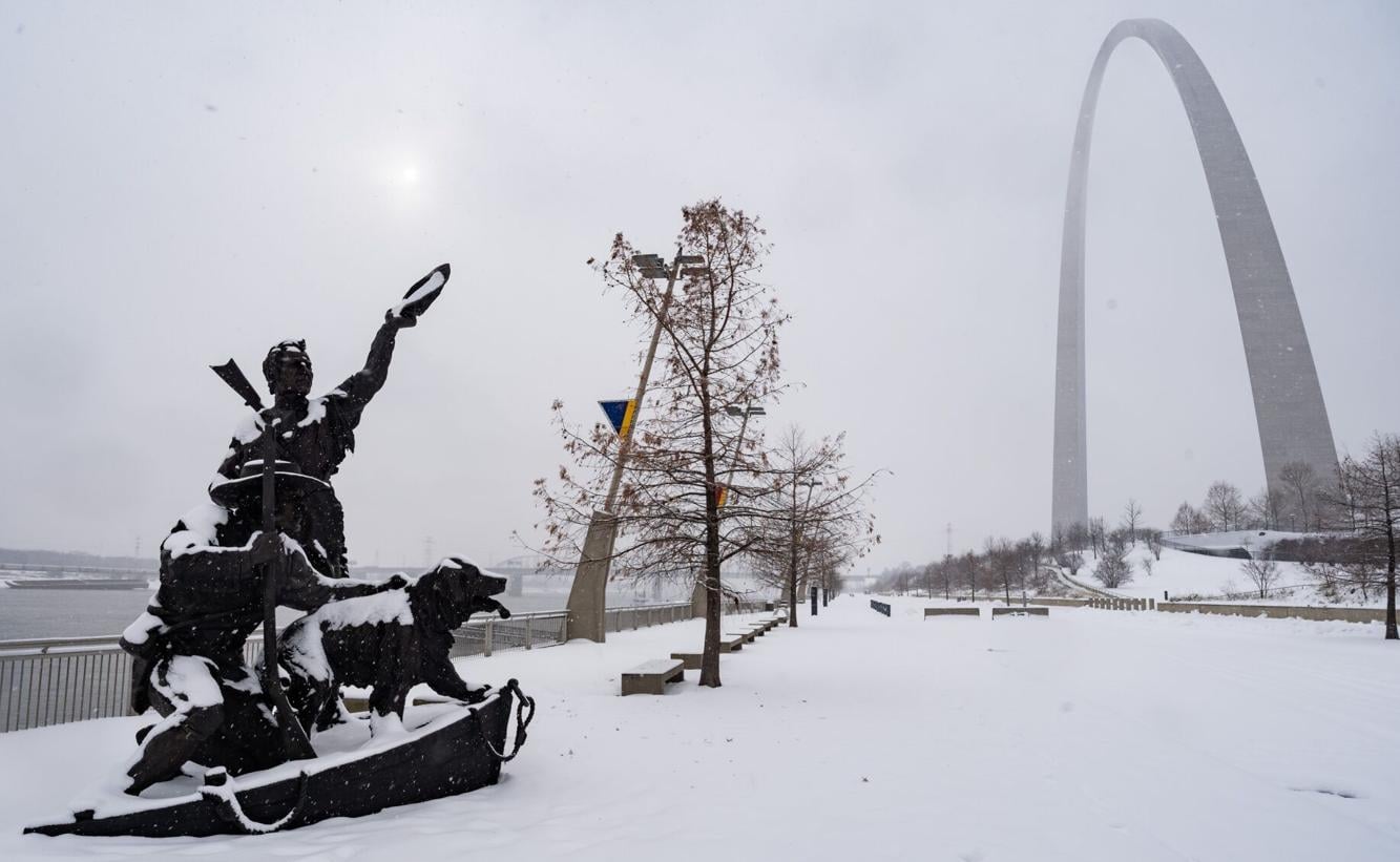 St. Louis weather forecast: 4 to 6 inches snow, bitter cold