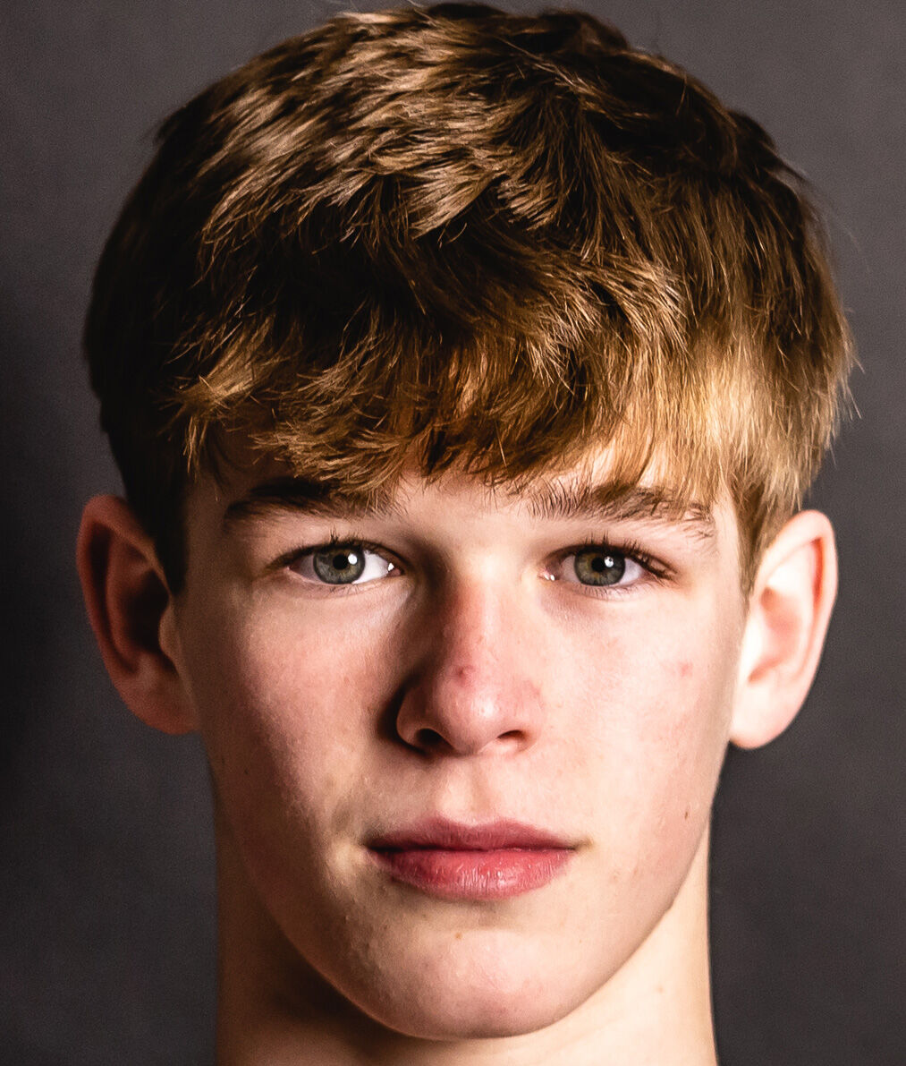 All-Metro boys wrestler of the year: Mascoutah's Santino Robinson closed  high school career with dominant, unbeaten season