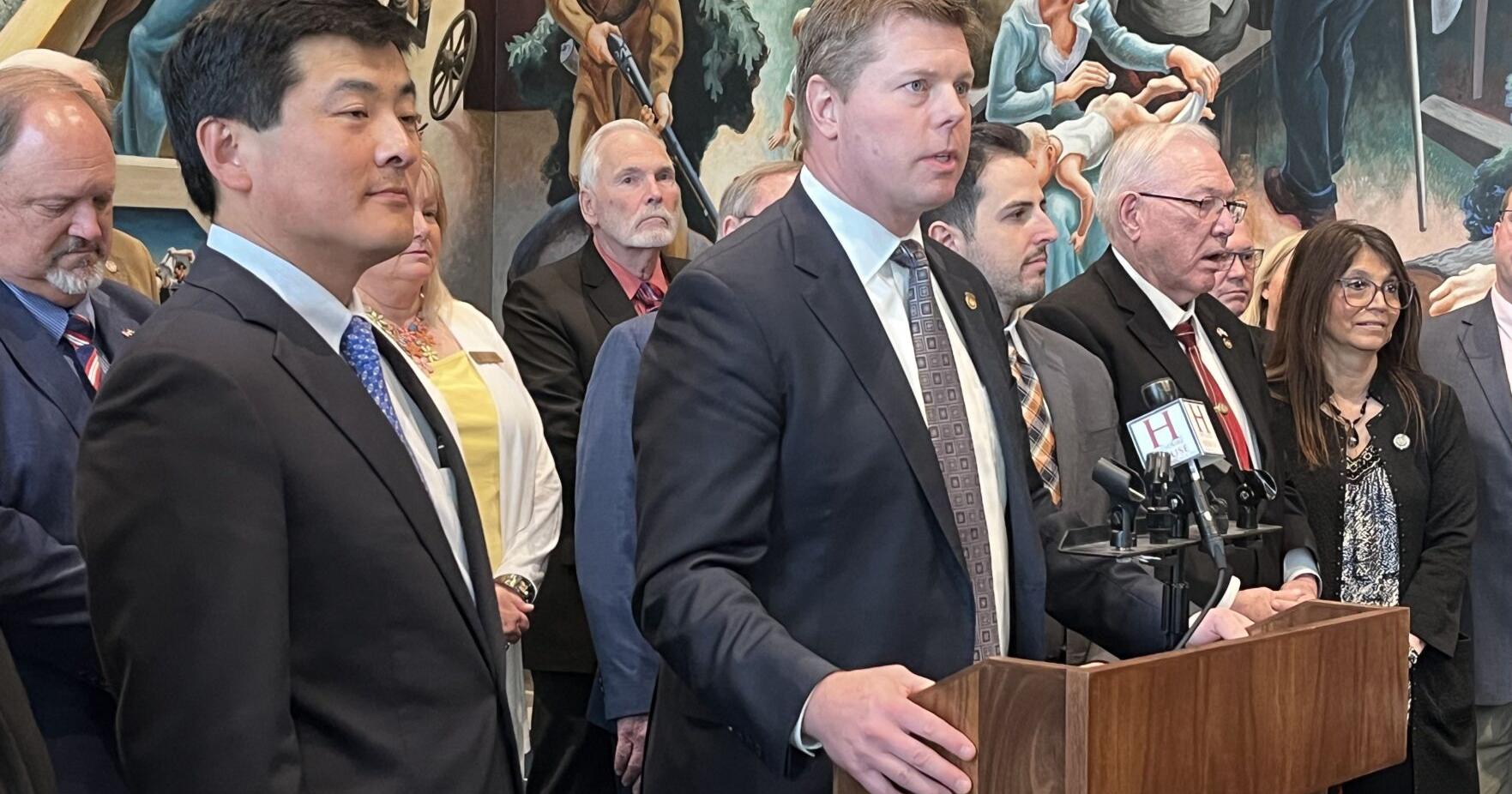 Angry Missouri House speaker abruptly ends press conference - Vimarsana News