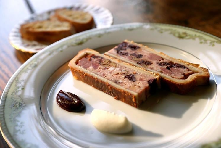 Bistro La Floraison in Clayton