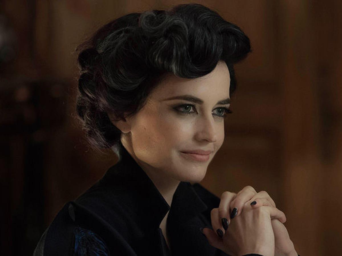 Miss Peregrine S Home For Peculiar Children Is A Fun Creepy