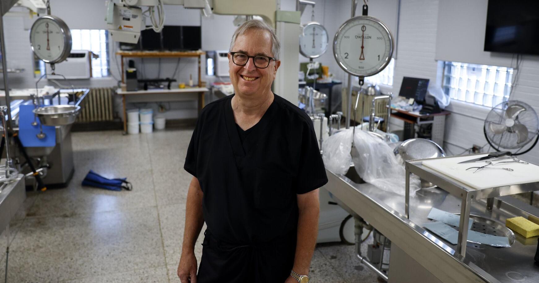 St. Louis medical examiner retires after decades unraveling mysteries in the morgue - Vimarsana News