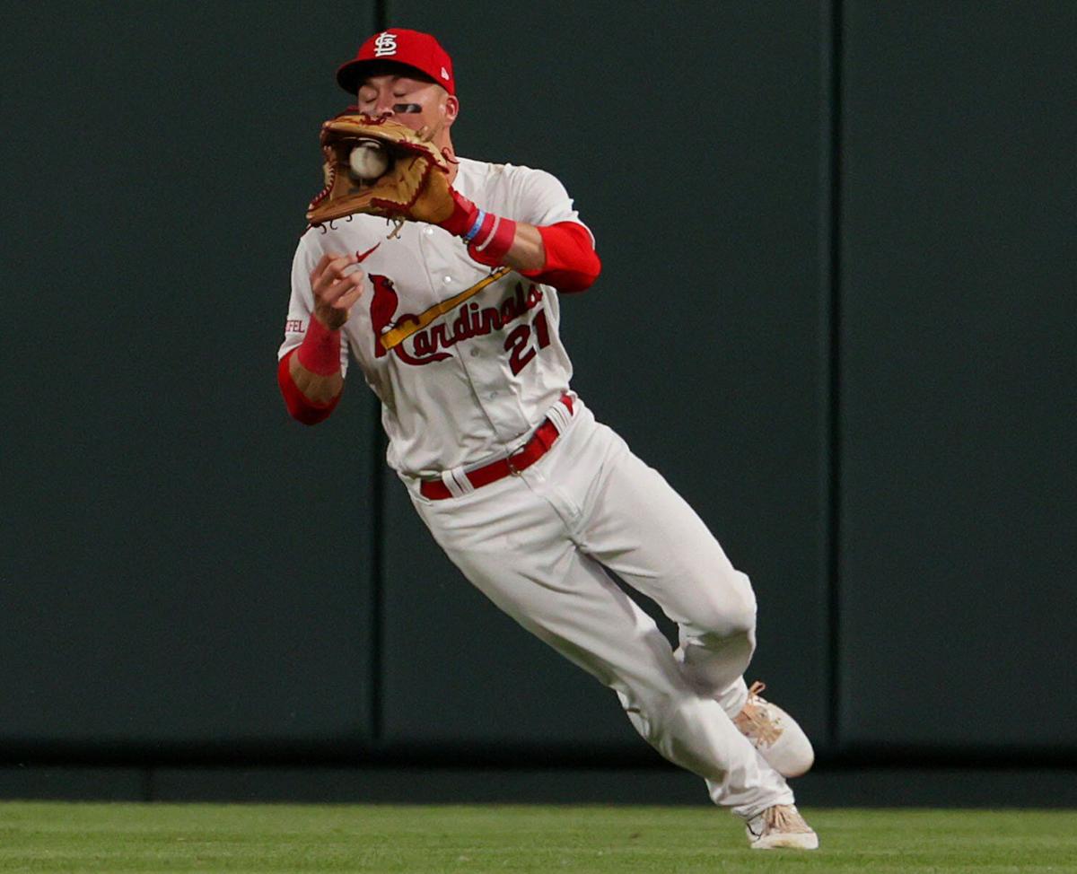 Cardinals outfielder Lars Nootbaar leaves Monday's game with back spasms