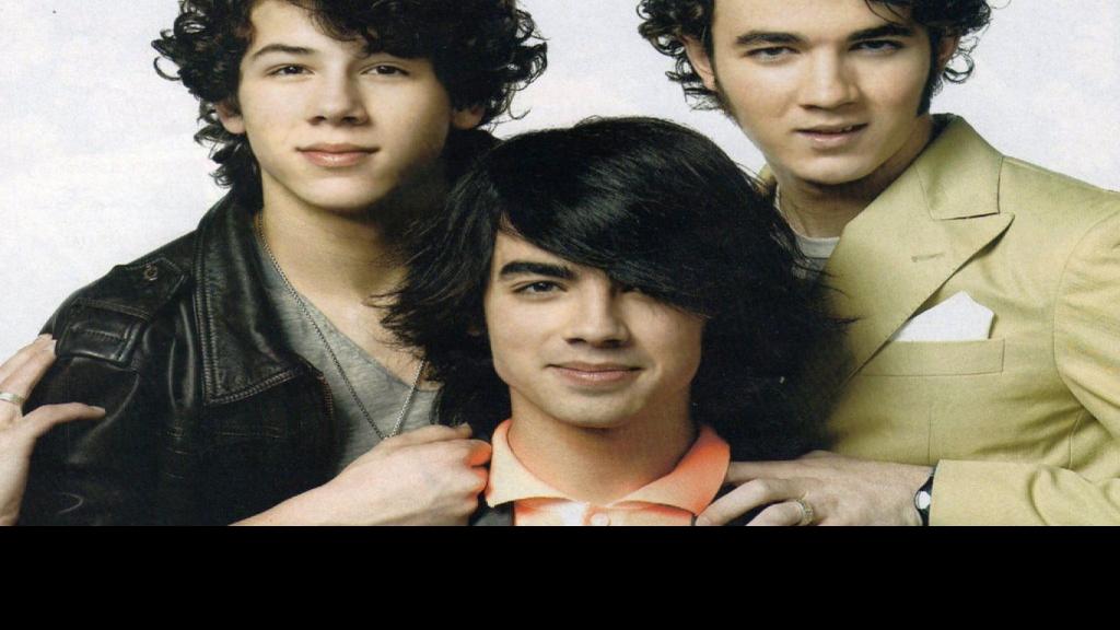 Jonas brothers orgy — 10