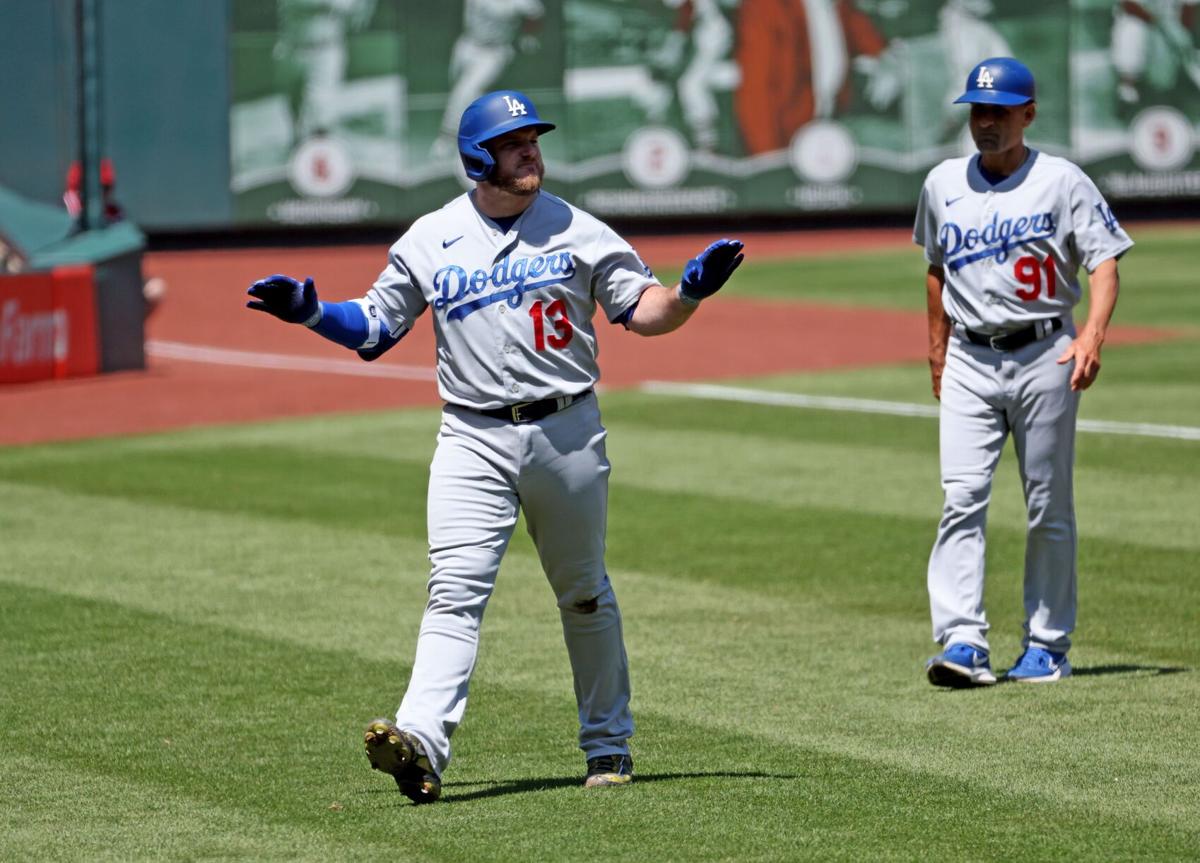 Dodgers' middle-infield Miguels are nursing minor injuries